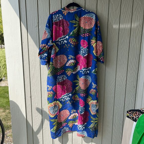 Vintage Lightweight Cotton Robe – Bold Floral Print, Belted Kimono Style - Picture 4 of 10